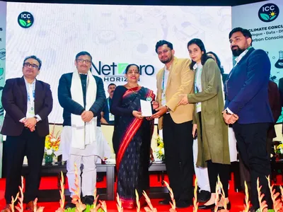 Award ceremony photo 6