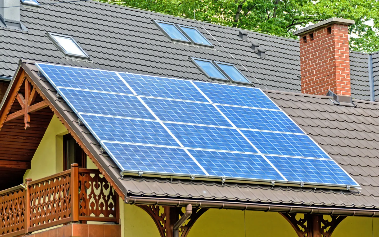 Rooftop solar panel array on a building